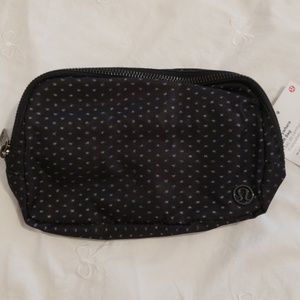 Lululemon Everywhere Belt Bag
